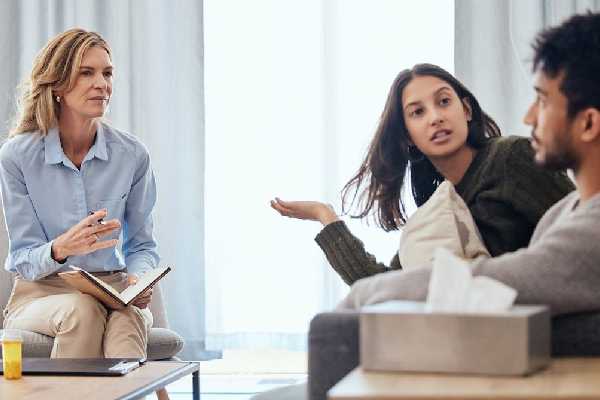 Experienced Marriage Counselor in Mumbai – Wownow Counselling Commenes